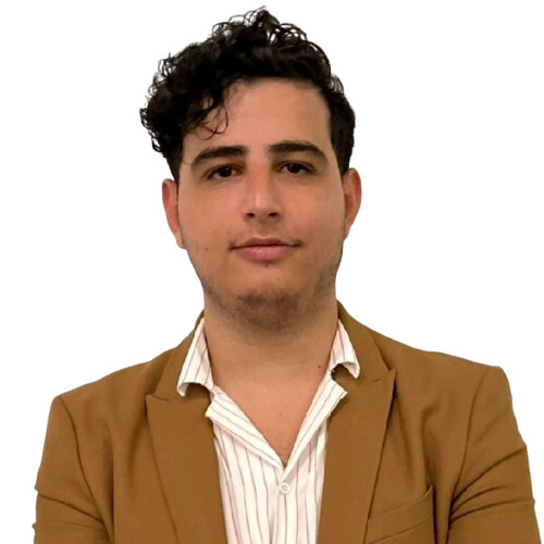 Deniz Bulut'un portresi